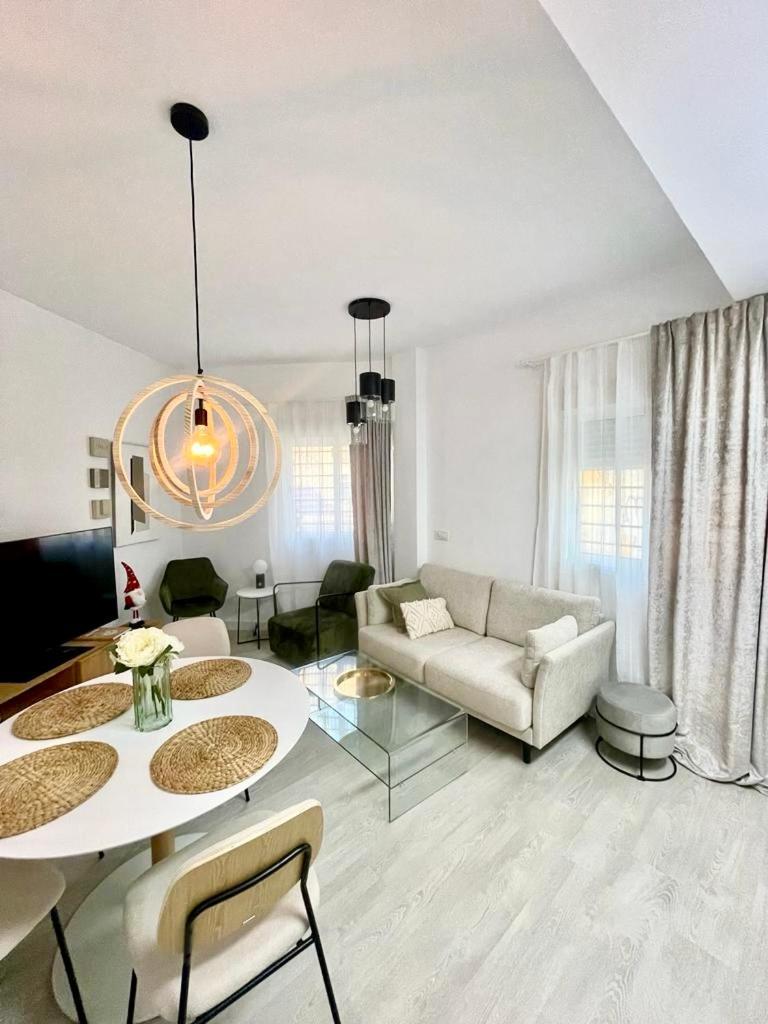 Historical Centre! Private Terrace & Gym-Near Public Parking Apartment Malaga Luaran gambar