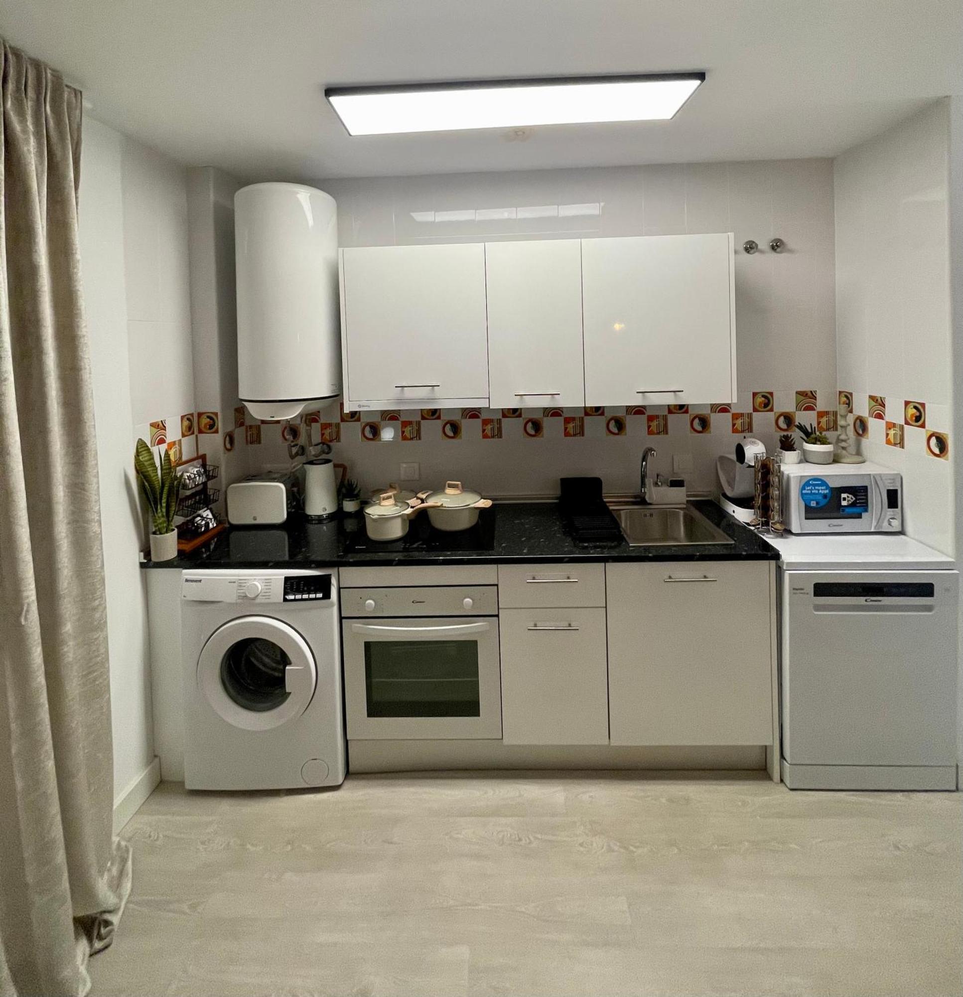 Historical Centre! Private Terrace & Gym-Near Public Parking Apartment Malaga Luaran gambar